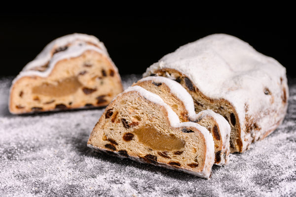 Großer Marzipanstollen